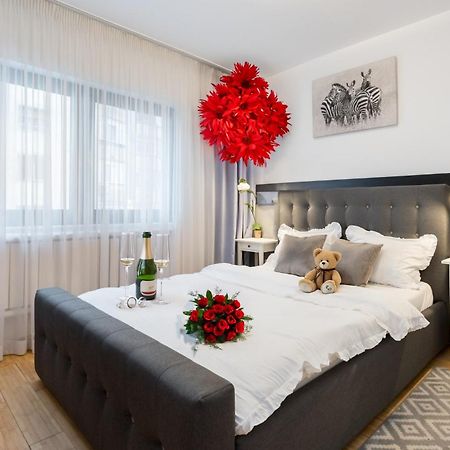 Happy Bubble I Timpuri Noi 1Br Apt 4 Ppl Bukarest Eksteriør billede