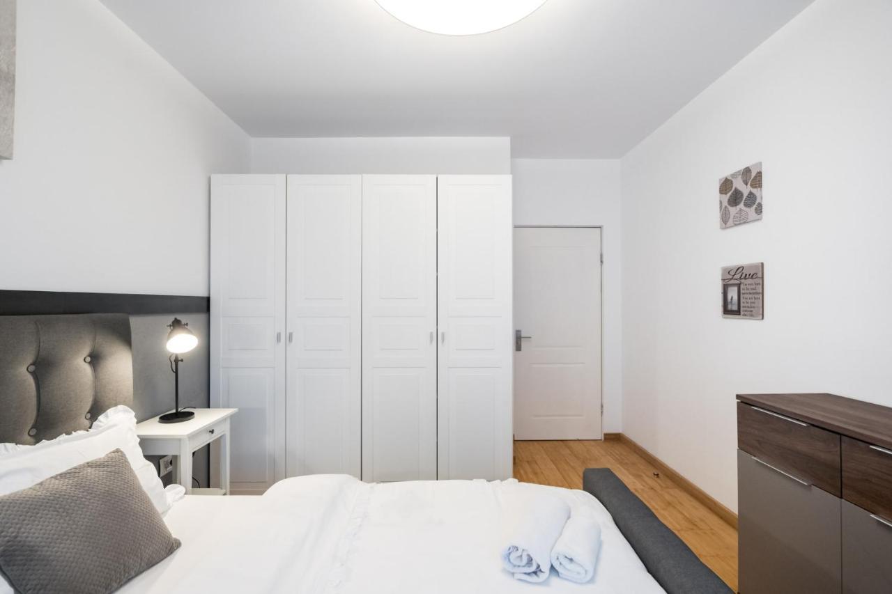 Happy Bubble I Timpuri Noi 1Br Apt 4 Ppl Bukarest Eksteriør billede