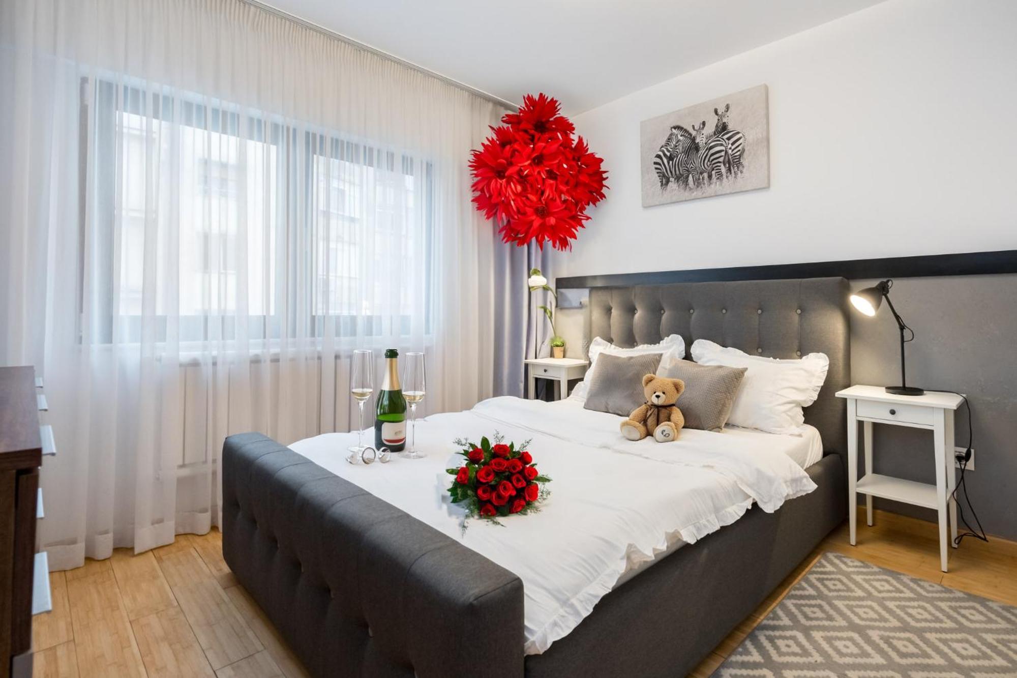 Happy Bubble I Timpuri Noi 1Br Apt 4 Ppl Bukarest Eksteriør billede